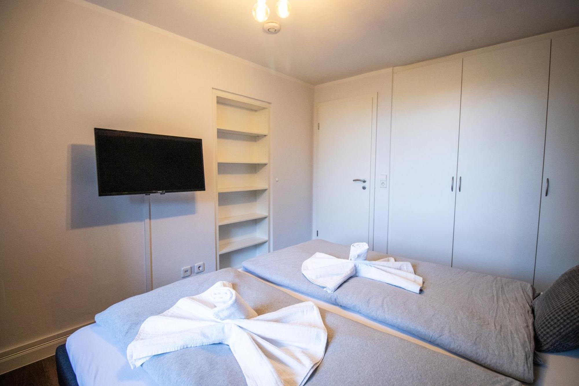 Messewohnung Fuer 5 Gaeste Mit Balkon Und Lift Hannover Exterior photo