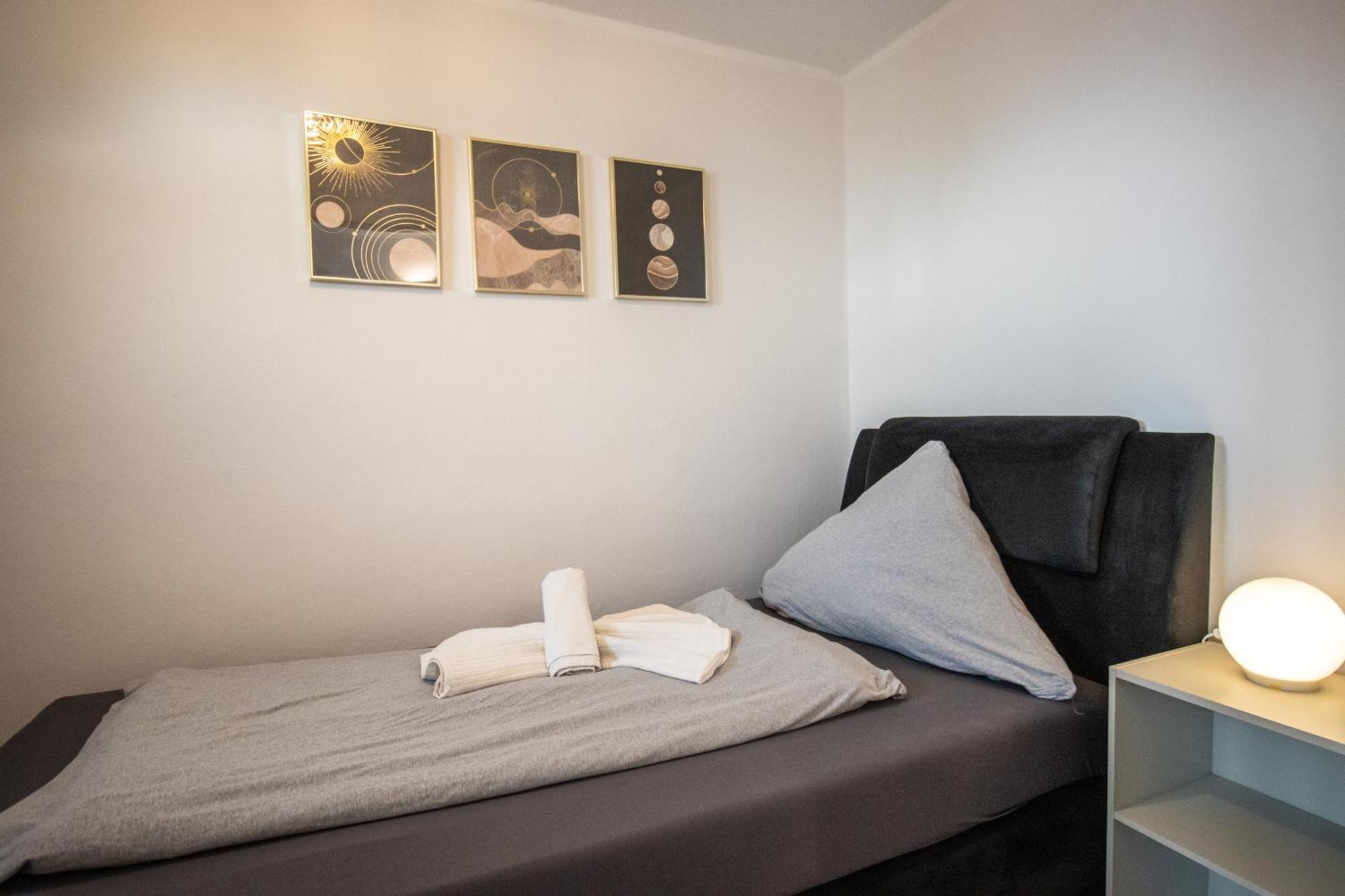 Messewohnung Fuer 5 Gaeste Mit Balkon Und Lift Hannover Exterior photo